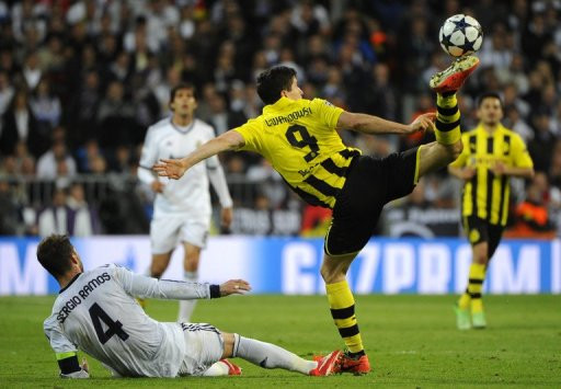 Lewandowski chuyển tới Bayern sau trận chung kết? ảnh 1