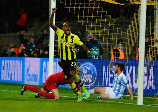 Dortmund vào bán kết sau một trận cầu "siêu điên rồ" ảnh 1