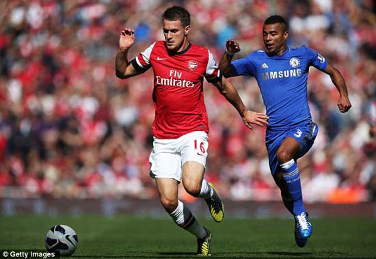 Torres, Mata giúp Chelsea hạ Arsenal tại Emirates ảnh 1