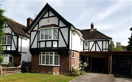 Vụ thảm sát ở Pháp có thể là do anh em “xử” nhau ảnh 2