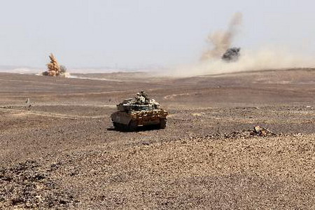 Mỹ khoe vũ khí khủng trong cuộc tập trận chung ảnh 4