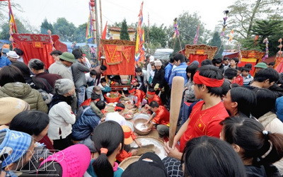 Độc đáo hội thi thử thách tài nội trợ cánh mày râu ảnh 6