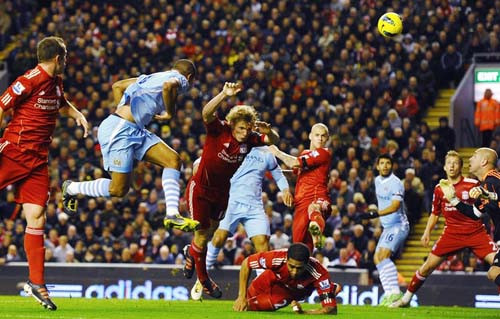 Tội đồ Lescott "biếu không" một điểm cho Liverpool ảnh 1