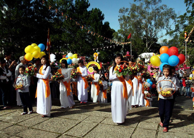 Hình ảnh chào mừng Đại lễ Phật đản, Phật lịch 2557 ảnh 4 Hình ảnh chào mừng Đại lễ Phật đản, Phật lịch 2557 ảnh 4