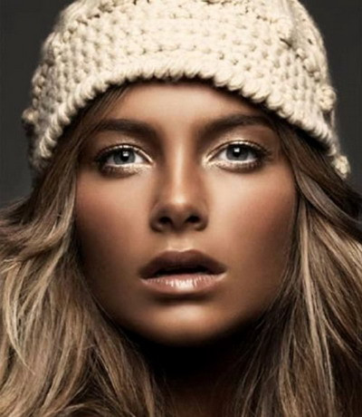 Bảy bước trang điểm giúp bạn gái che đi tàn nhang ảnh 4