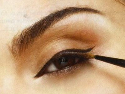 Cách biến những món trang điểm cũ thành đồ mới ảnh 3