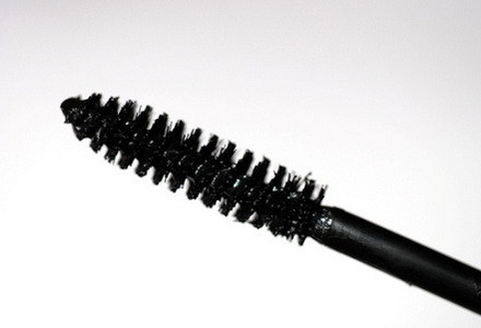 Cách biến những món trang điểm cũ thành đồ mới ảnh 2