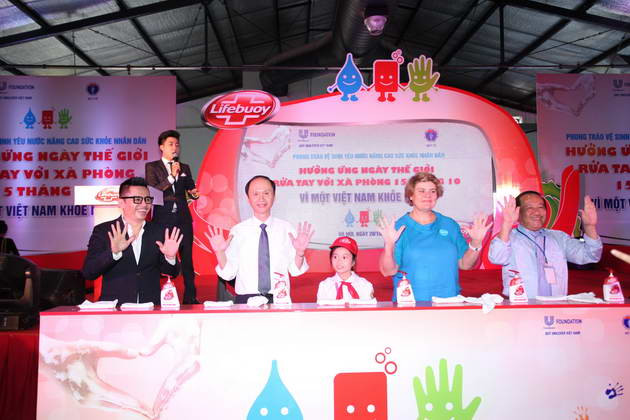Hàng nghìn học sinh dự ngày hội rửa tay xà phòng ảnh 2
