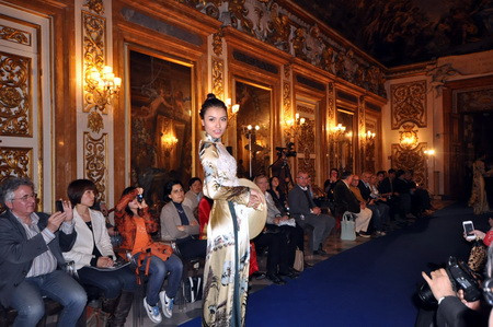 Chương trình biểu diễn thời trang Việt Nam tại Italy ảnh 3