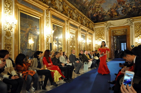 Chương trình biểu diễn thời trang Việt Nam tại Italy ảnh 4