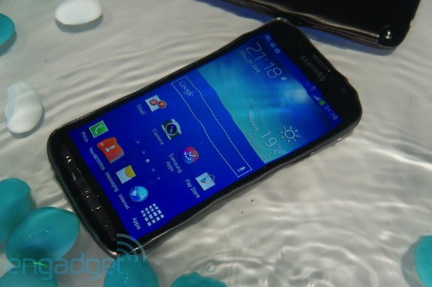 Samsung giới thiệu hàng loạt sản phẩm ấn tượng ảnh 2