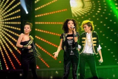 Khán giả xoay chuyển, tìm ra 5 cô gái "Sáng bừng" ảnh 4