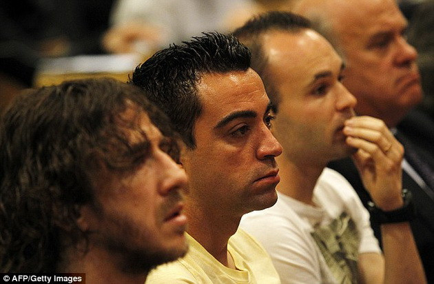 Victor Valdes giải thích lý do rời khỏi Barcelona ảnh 1