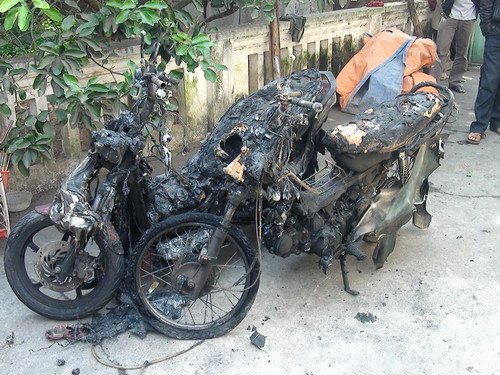 Lại thêm 3 chiếc xe máy Honda bốc cháy khó hiểu ảnh 2