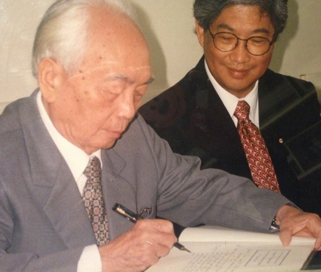 "Đại tướng Giáp xứng đáng nhận Giải Nobel Hòa bình" ảnh 1