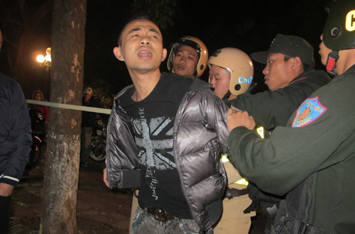 Báo động gia tăng chống người thi hành công vụ ảnh 2