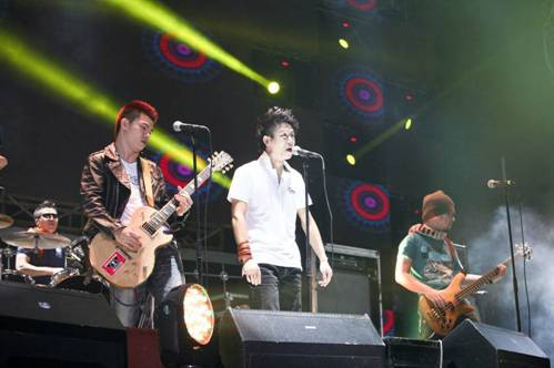 Bộ ba Rock Storm 2012 sẽ khiến Đà Nẵng không ngủ ảnh 5