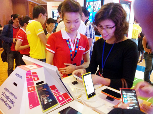 Loạt “dế” mới Nokia Lumia khuấy động thị trường ảnh 1