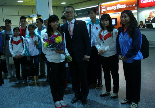 Đoàn vận động viên Việt Nam đến Anh dự Olympic ảnh 1