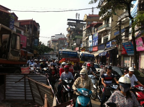 Hà Nội: Hố tử thần xuất hiện trên đường Kim Ngưu ảnh 4