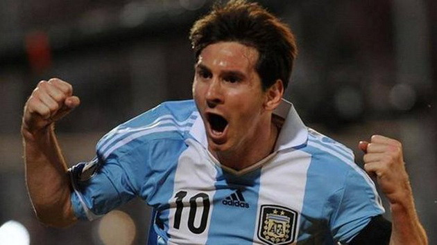 Leo Messi phá vỡ kỷ lục của huyền thoại Maradona ảnh 1