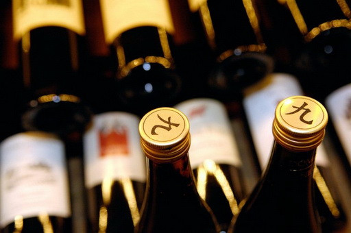 Cựu thủ tướng Nhật nhậu tới bến với Thủ tướng Anh ảnh 1