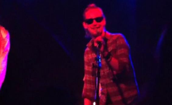 Sao "Ở nhà một mình" bất ngờ tái xuất khỏe khoắn ảnh 1