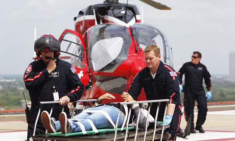 Mỹ: Kẻ cuồng loạn đâm 14 người tại trường đại học ảnh 1