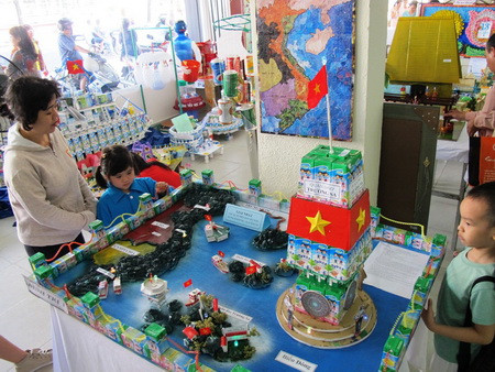 Ngày hội Tái chế chất thải hướng tới các trường học ảnh 1