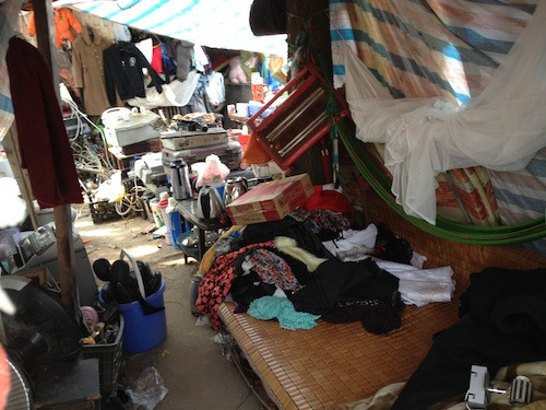 Bà Tú của thời @ và "siêu thị đồng nát" Trung Văn ảnh 2