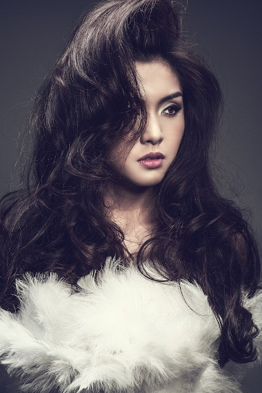 Tăng Thanh Hà lên sàn diễn thời trang sau kết hôn ảnh 1