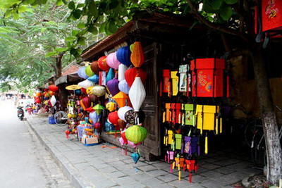 Phố cổ và đèn lồng Hội An níu bước chân du khách ảnh 1