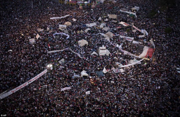 Ai Cập mở điều tra về vụ đụng độ bạo lực tại Cairo ảnh 1