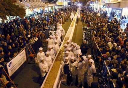 Quả trứng Phục sinh lớn nhất thế giới tại Argentina ảnh 2