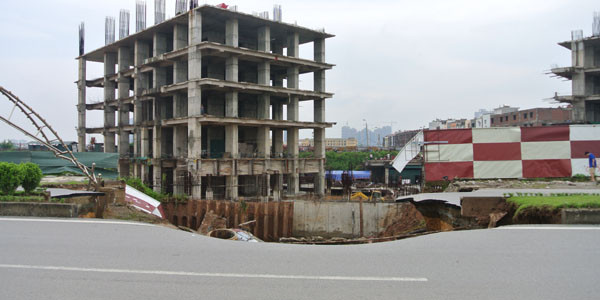 Hà Nội: "Hố tử thần" sụt lún do tác động ngoại cảnh ảnh 3