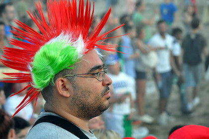 Chùm ảnh nỗi buồn thất trận của cổ động viên Italy ảnh 4