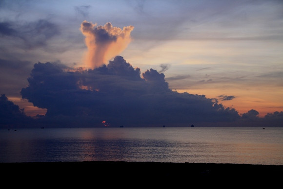 Hoang sơ và lãng mạn- Biển Rạng sớm bình minh ảnh 1