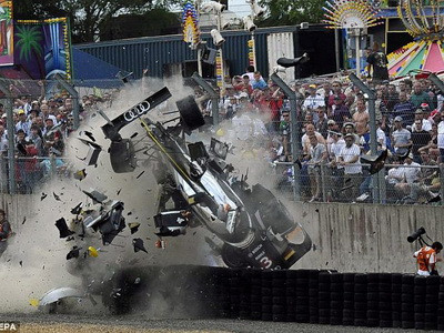 Tay đua thoát chết thần kỳ sau tai nạn kinh hoàng ảnh 1