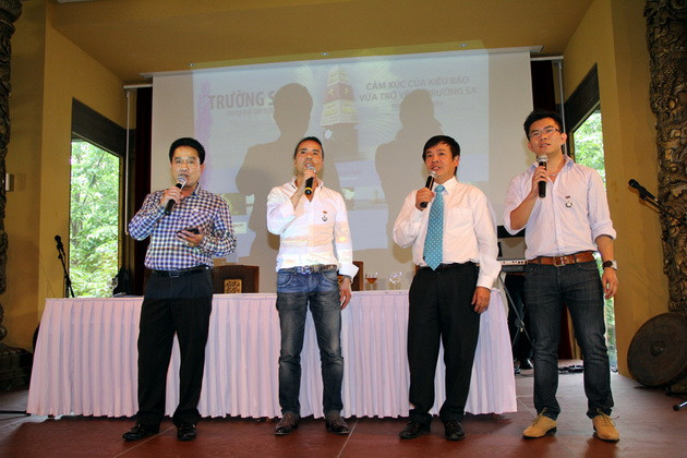 Người Việt ở Đức kể về chuyện đi thăm Trường Sa ảnh 1