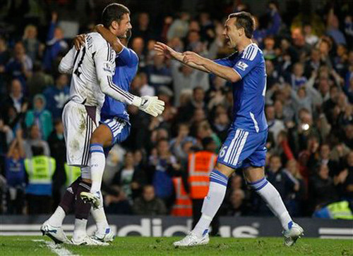 Hargreaves “nổ súng” trong ngày ra mắt Man City ảnh 1