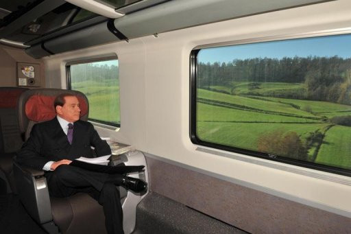 Thủ tướng Italy chỉ trích Berlusconi đạo đức giả ảnh 1