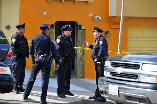 Tìm thấy 5 người đã chết trong một ngôi nhà ở Mỹ ảnh 2