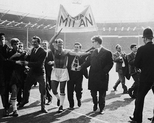 5 đội bóng từng lên ngôi vương tại sân Wembley ảnh 1