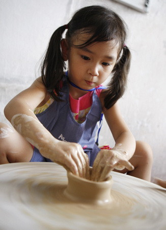 Háo hức đến thăm làng gốm sứ Bát Tràng nổi tiếng ảnh 2