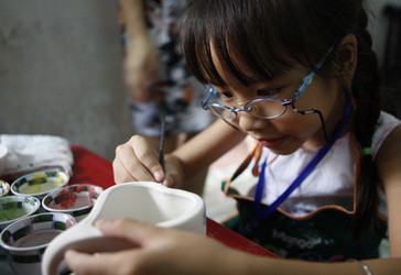 Háo hức đến thăm làng gốm sứ Bát Tràng nổi tiếng ảnh 3