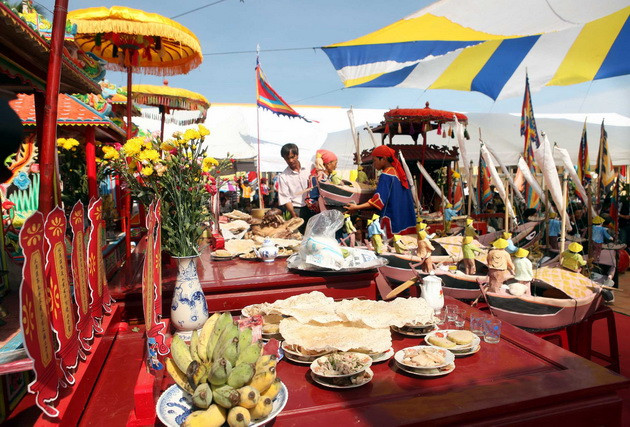 Chùm ảnh nghi thức Lễ khao lề thế lính Hoàng Sa ảnh 5