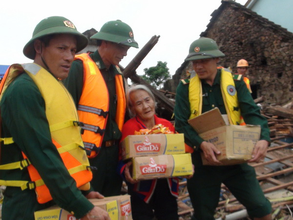 Khắc phục hậu quả lốc xoáy và lũ lụt tại Quảng Sơn ảnh 3