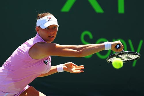 Azarenka dễ dàng đi tiếp, quần vợt Nga xuống cấp ảnh 1