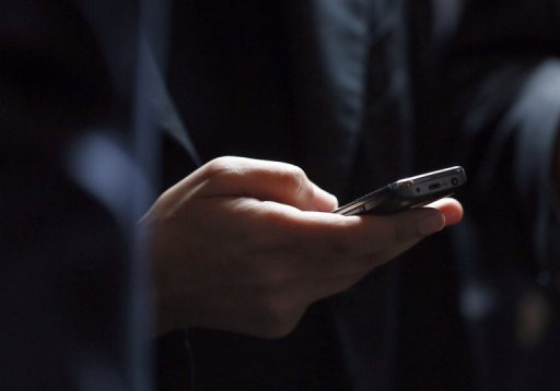 Nghị sĩ bị lộ tin nhắn "nhạy cảm" gửi cho nhân tình ảnh 1