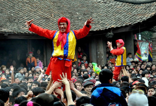 Hàng ngàn người dự Lễ rước Pháo làng Đồng Kỵ ảnh 2